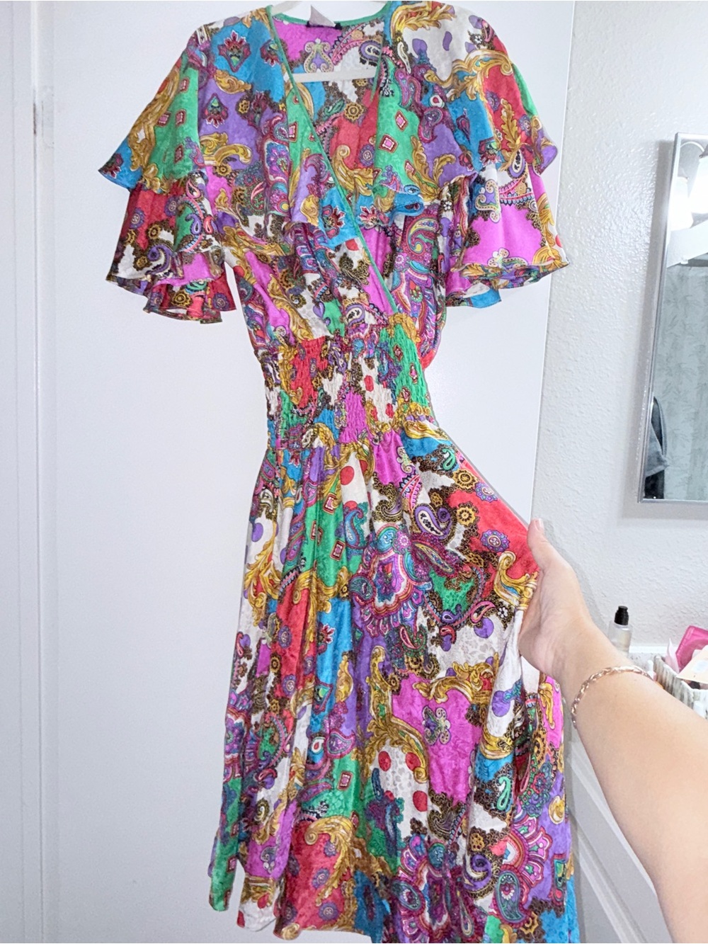 Diane Fries Vibrant Paisley Midi Dress with Smocked Waist. Size M. 100% Silk